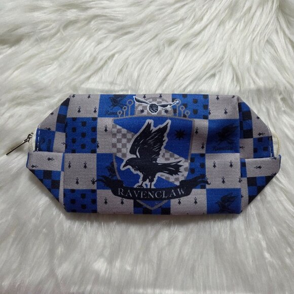 Harry Potter Ravenclaw Cosmetic Bag - Picture 1 of 5